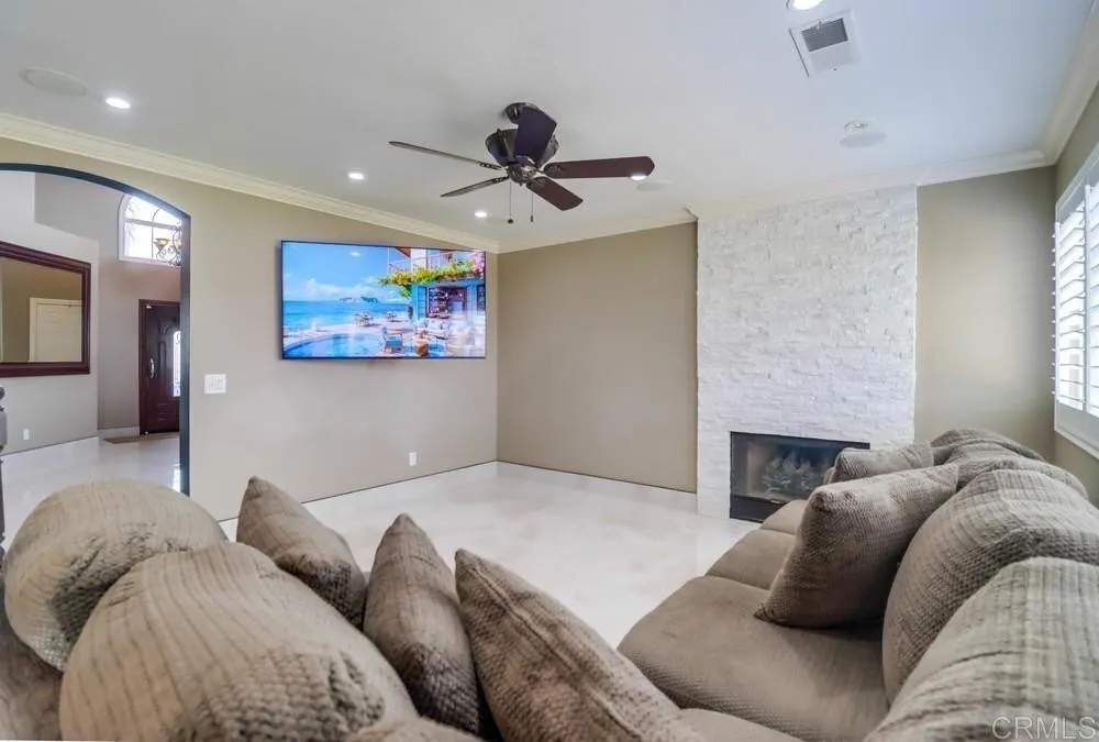 475 Marsh Harbor Dr, San Diego, CA 92154