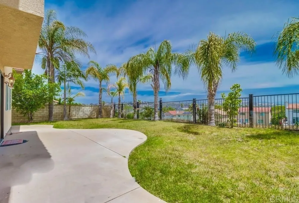 475 Marsh Harbor Dr, San Diego, CA 92154