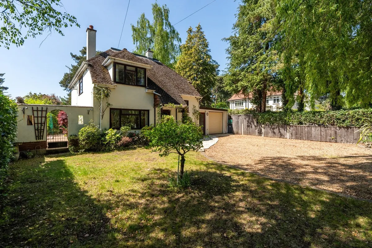 Queens Road, Ferndown, Dorset, BH22