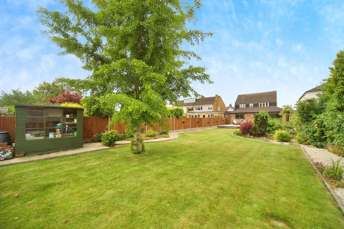 Old Nazeing Road, Broxbourne