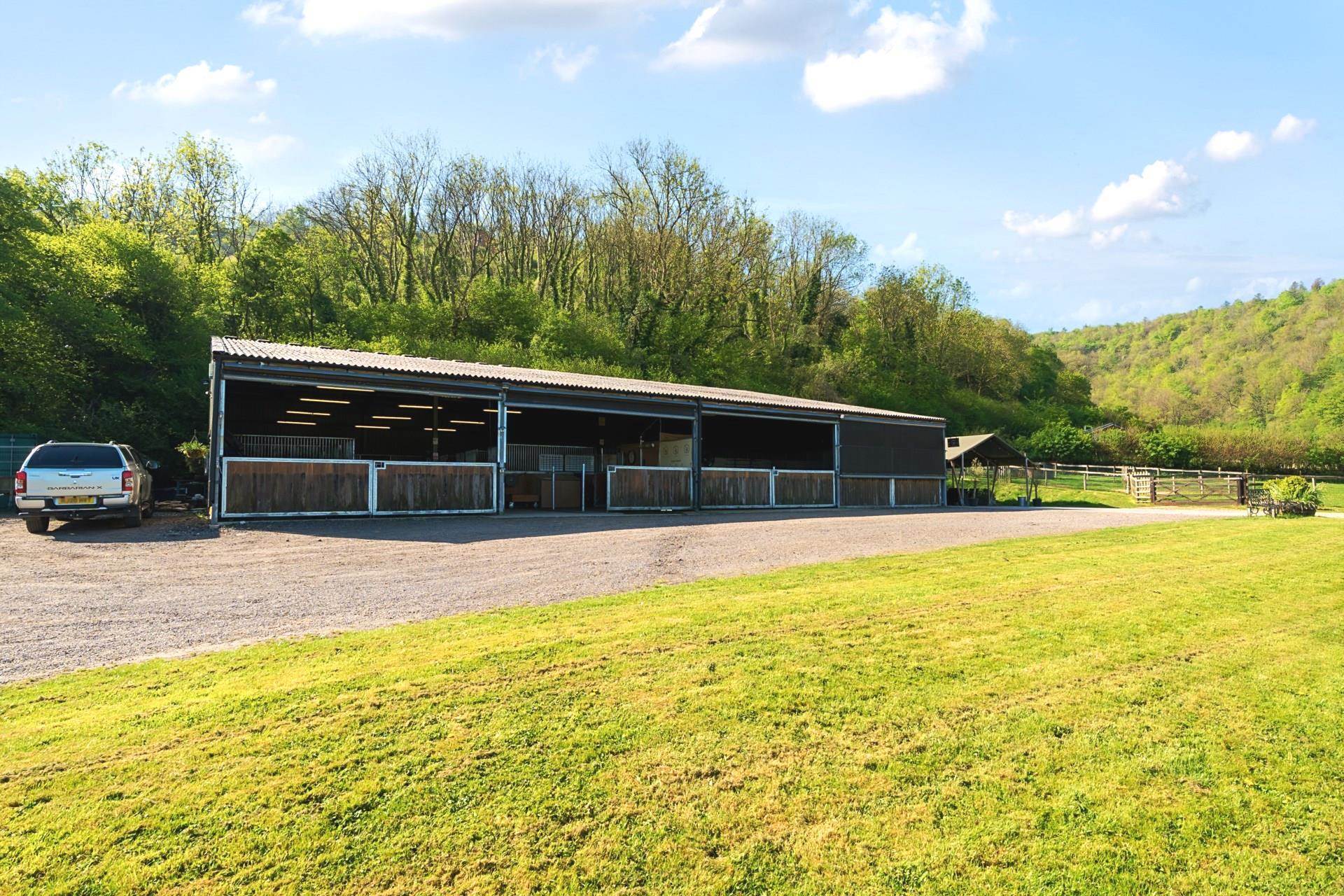 Shillingstone, Blandford Forum Image 9