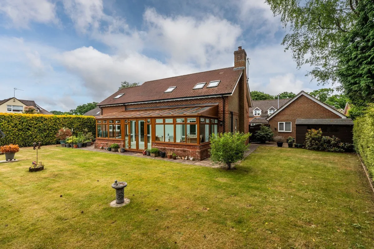 Southern Close, West Moors, Ferndown, Dorset, BH22