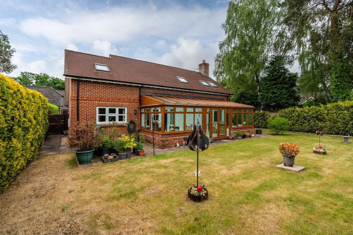 Southern Close, West Moors, Ferndown, Dorset, BH22