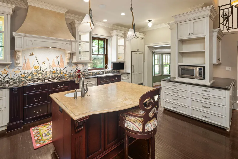 4649 E Lake Harriet Pkwy, Minneapolis, MN 55419