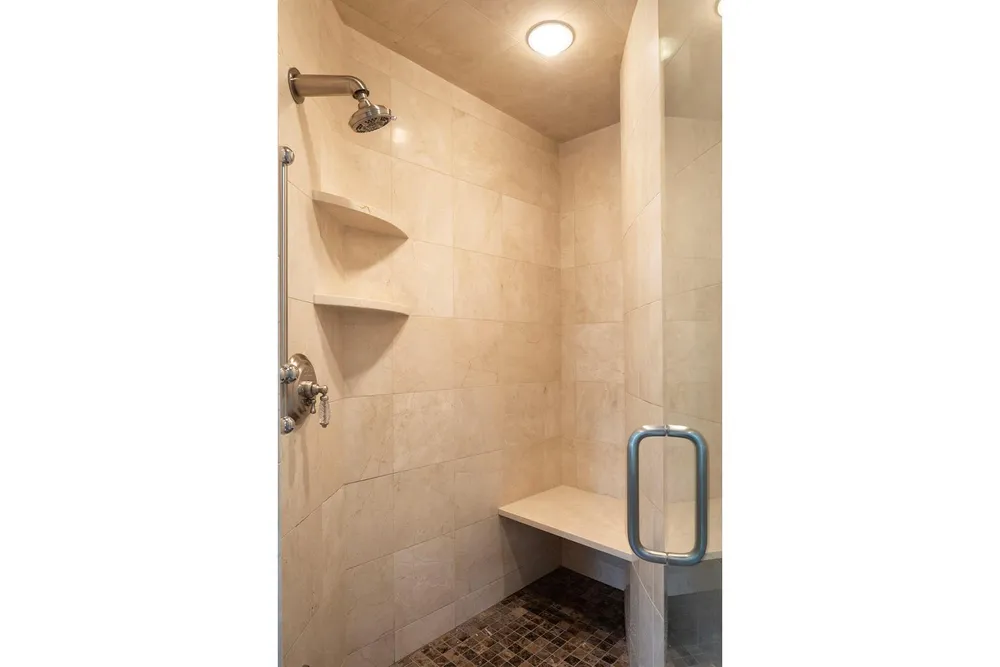 4649 E Lake Harriet Pkwy, Minneapolis, MN 55419
