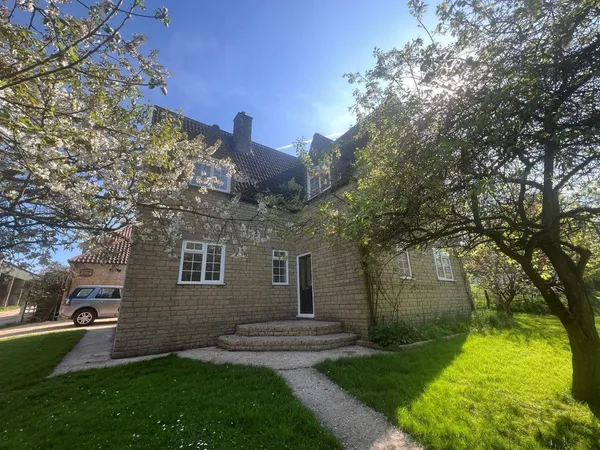 CHURCH FARM HOUSE, MANOR ROAD, STRETTON