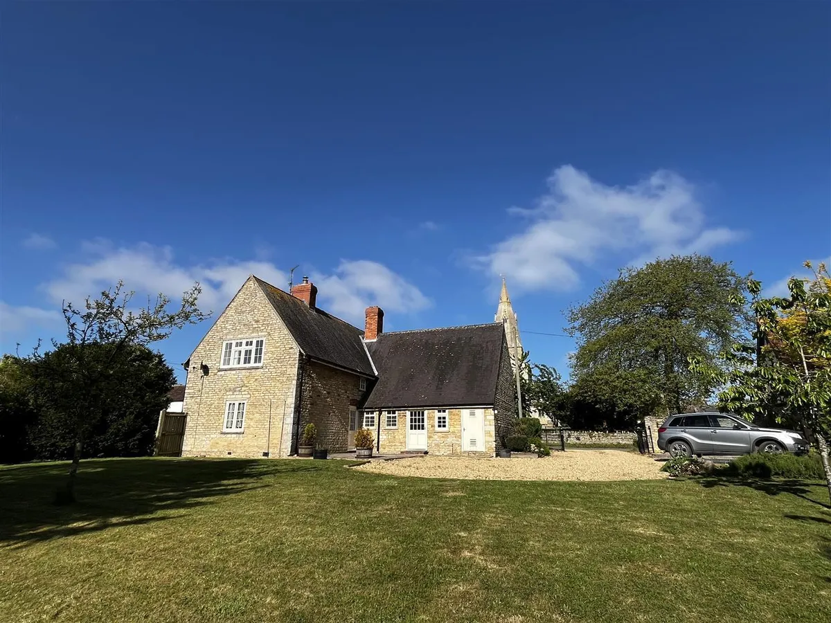 CHURCH FARMHOUSE, CHURCH STREET, SKILLINGTON