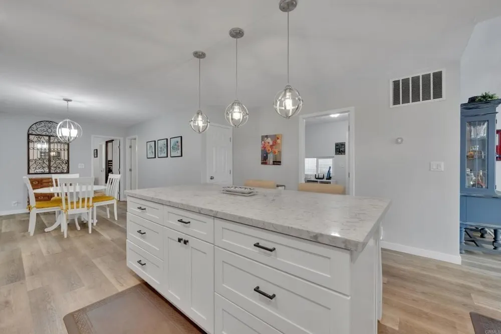 9255 N Magnolia Ave, Santee, CA 92071