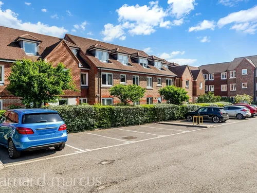 London Road, Redhillphoto
