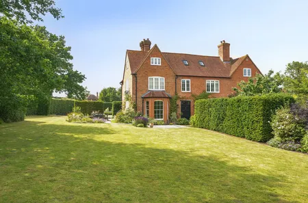 Sutton Park, Sutton Green, GU4
