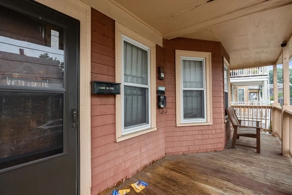 15 Nightingale St, Boston, MA 02124