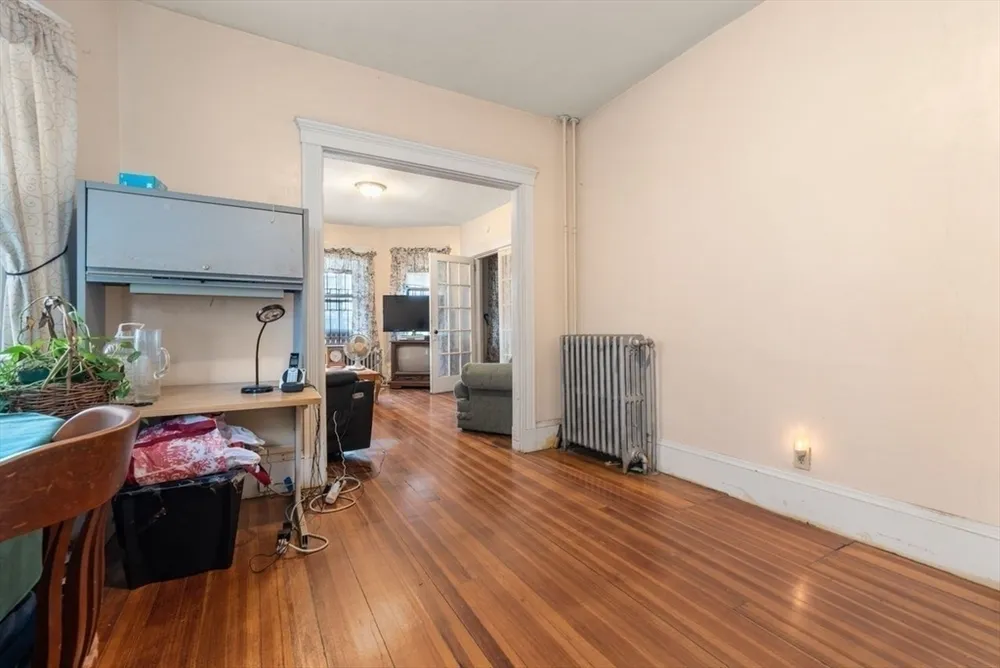 15 Nightingale St, Boston, MA 02124