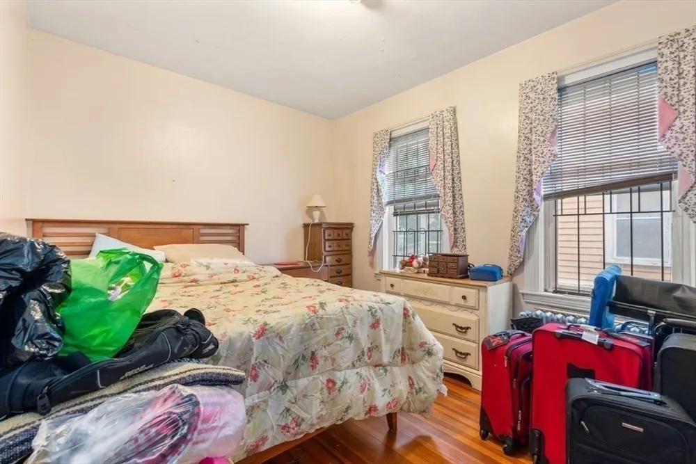 15 Nightingale St, Boston, MA 02124