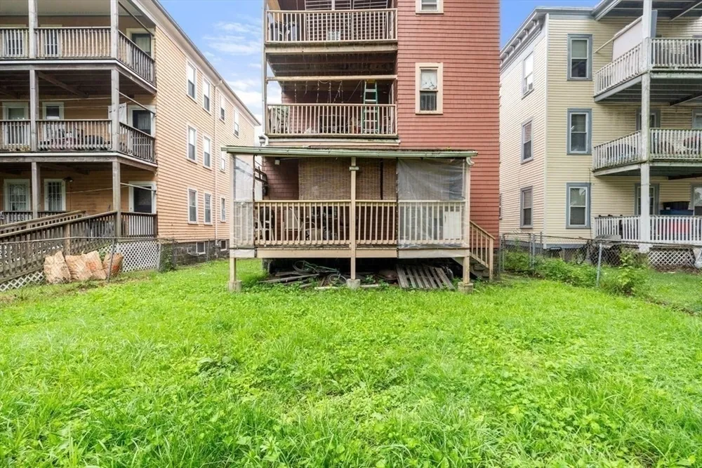 15 Nightingale St, Boston, MA 02124