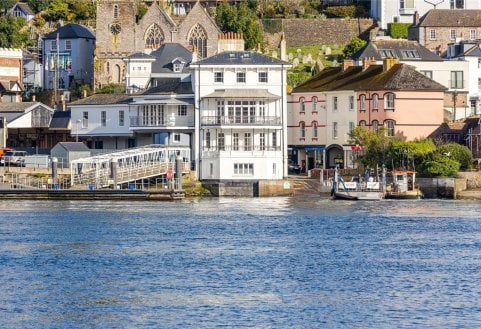 The Square, Kingswear