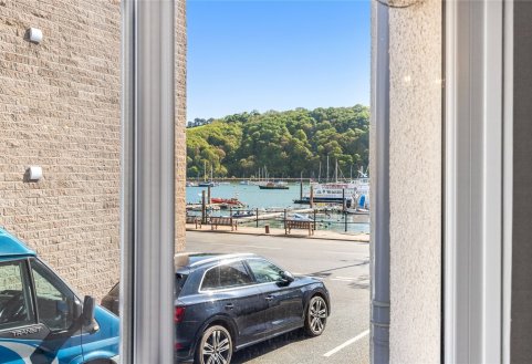 North Embankment, Dartmouth