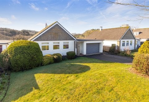 Woodland Close, Staverton