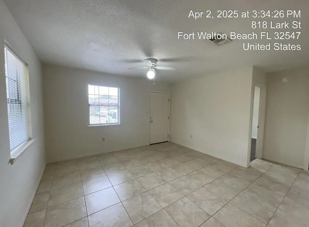 818 Lark St, Fort Walton Beach, FL 32547