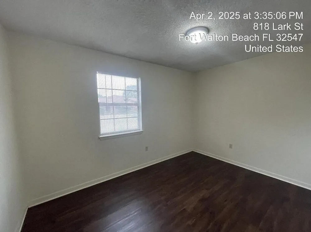 818 Lark St, Fort Walton Beach, FL 32547