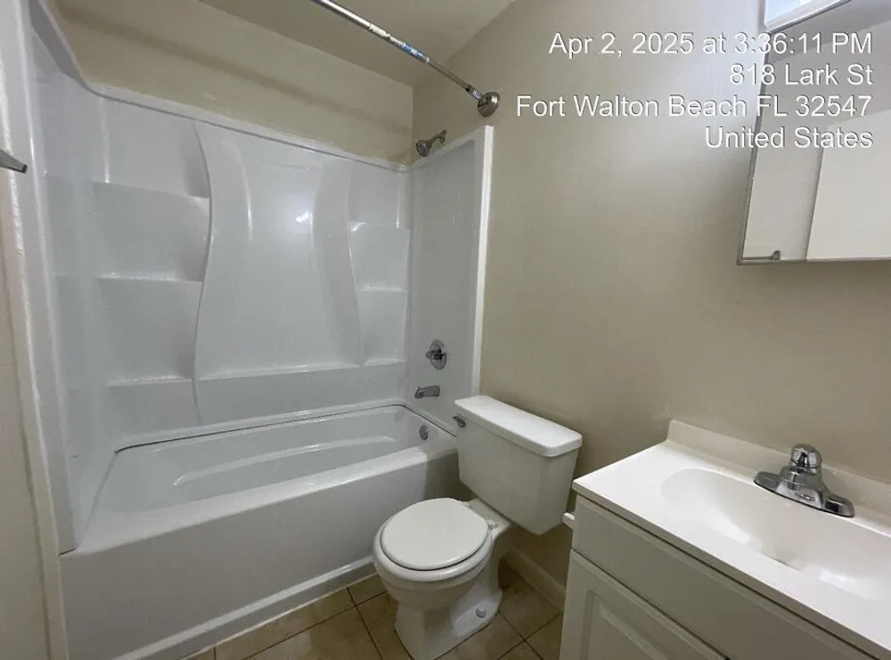 818 Lark St, Fort Walton Beach, FL 32547