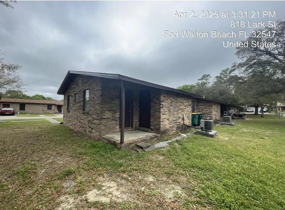 818 Lark St, Fort Walton Beach, FL 32547