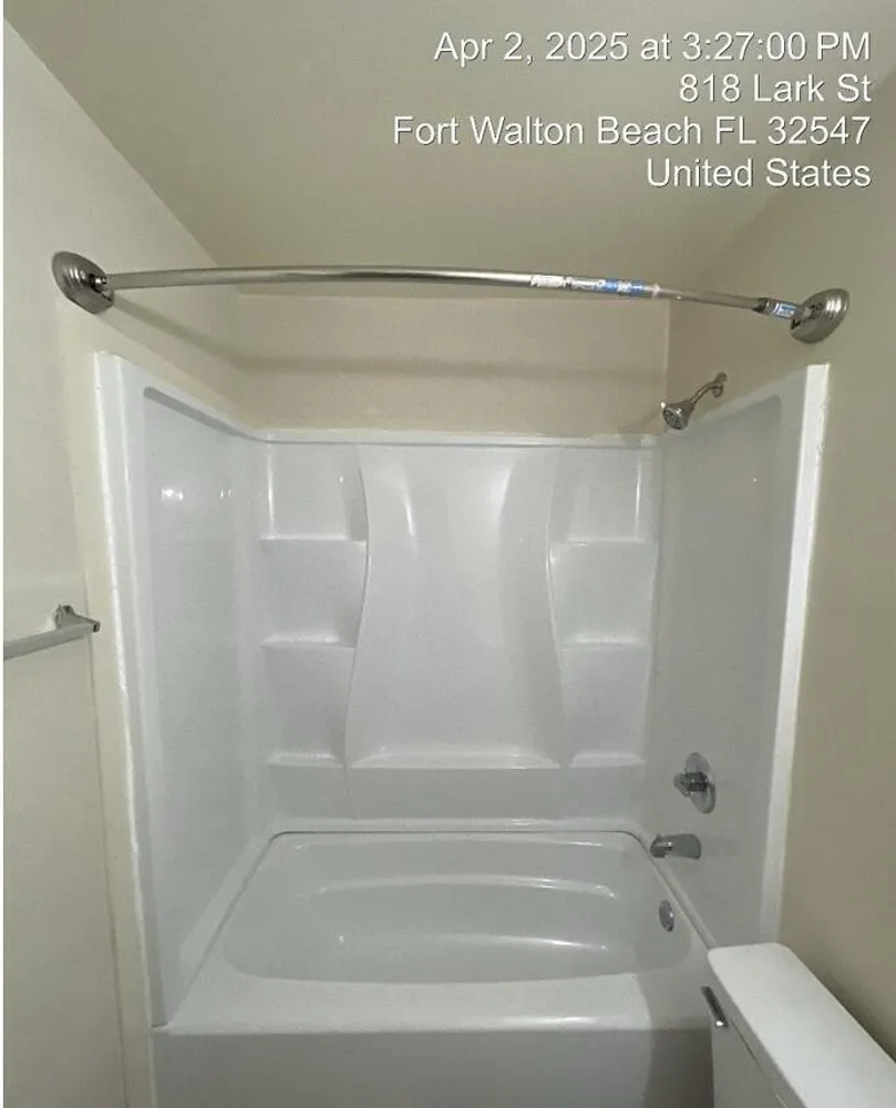 816 Lark St, Fort Walton Beach, FL 32547