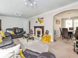 Finningley Road, LINCOLN thumb 3
