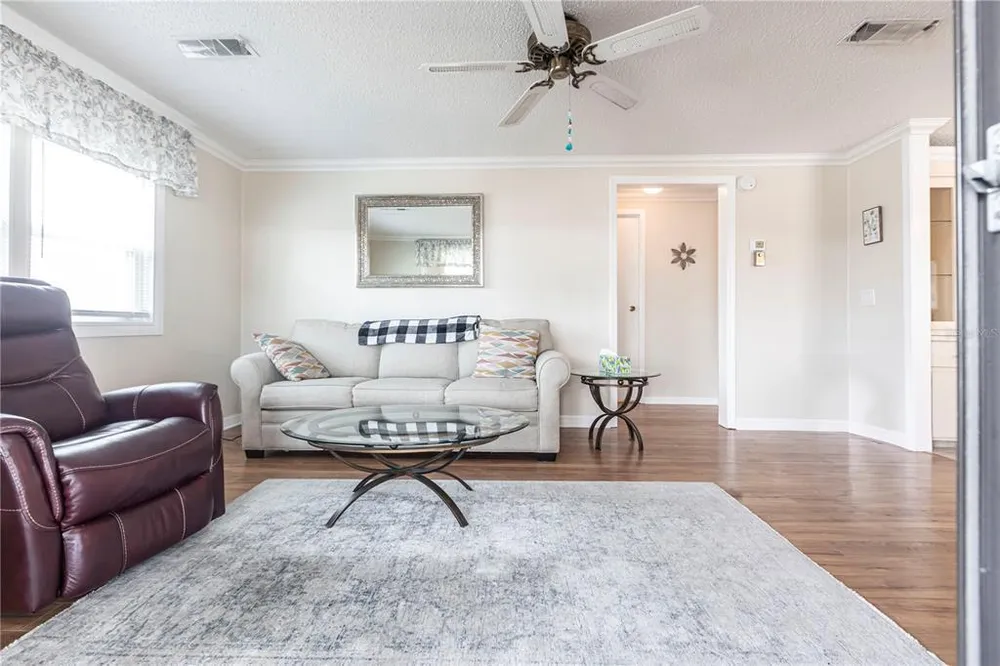 2100 Kings Hwy, Port Charlotte, FL 33980