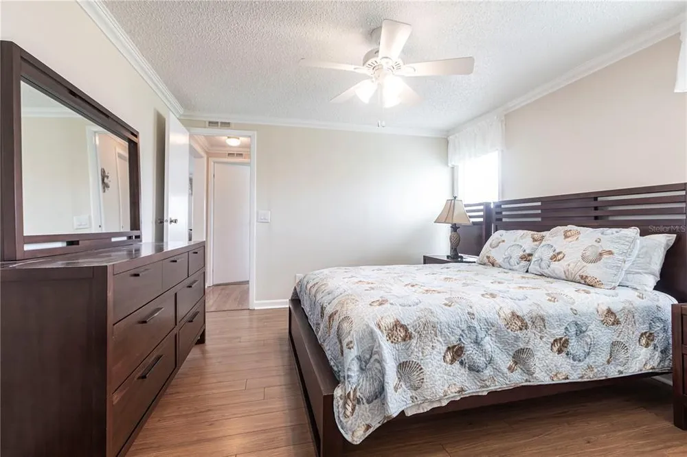 2100 Kings Hwy, Port Charlotte, FL 33980