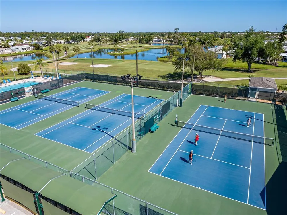 2100 Kings Hwy, Port Charlotte, FL 33980