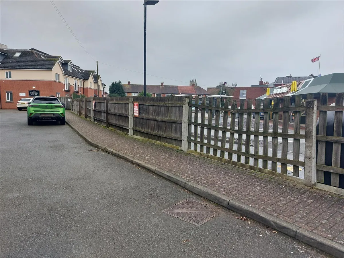 Unit 2A Rosebery Avenue, Melton Mowbray, Le13 1bl