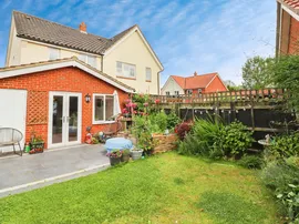 Millers Drive, Dickleburgh, Diss thumb 2