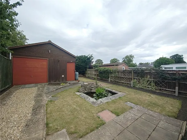 Malvern Close, Newmarket, CB8 photo 8