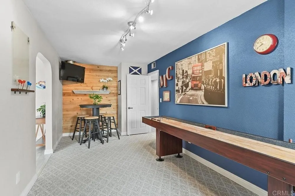 9933 Golden West Ln, Santee, CA 92071