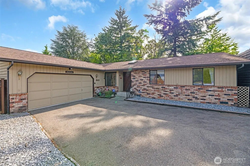 623 SW 122nd St, Seattle, WA 98146