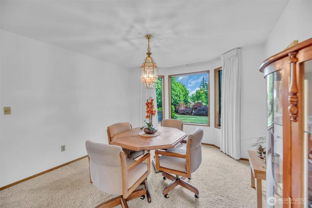 623 SW 122nd St, Seattle, WA 98146