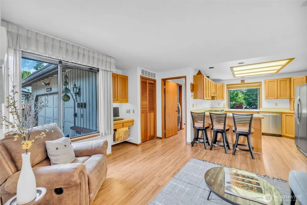 623 SW 122nd St, Seattle, WA 98146
