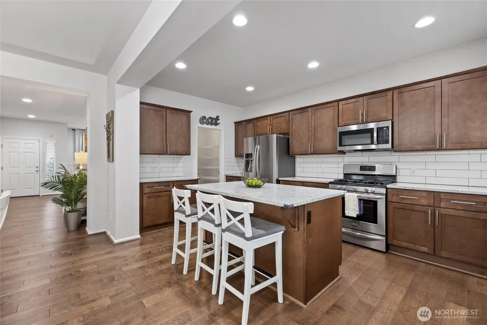 4828 S 322nd St, Auburn, WA 98001
