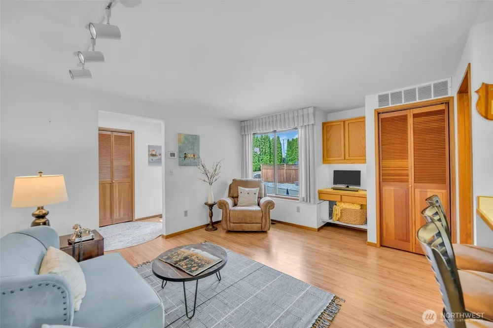 623 SW 122nd St, Seattle, WA 98146