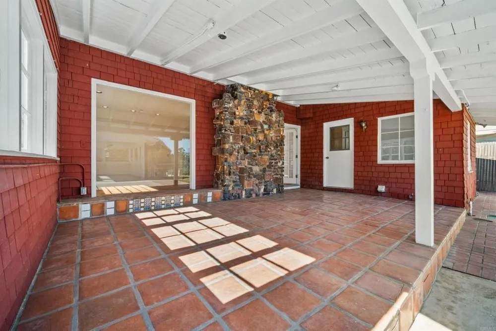 4778 Panorama Dr, San Diego, CA 92116