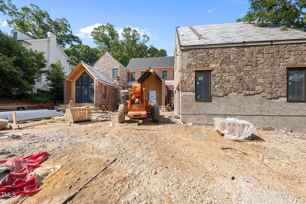 516 Transylvania Ave, Raleigh, NC 27609