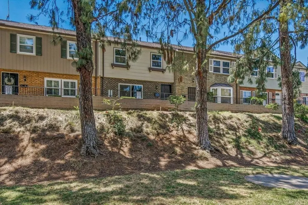 11923 Royal Rd, El Cajon, CA 92021