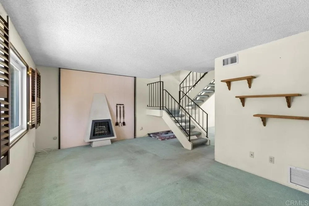 11923 Royal Rd, El Cajon, CA 92021