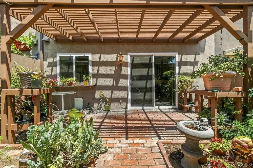 11923 Royal Rd, El Cajon, CA 92021