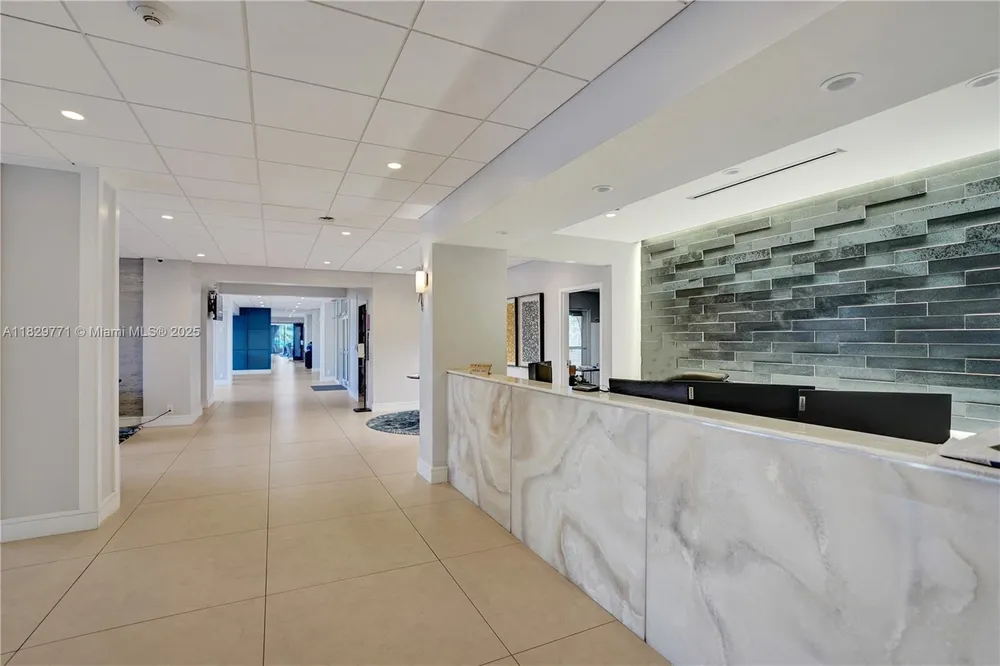 1180 S Ocean Blvd, Boca Raton, FL 33432