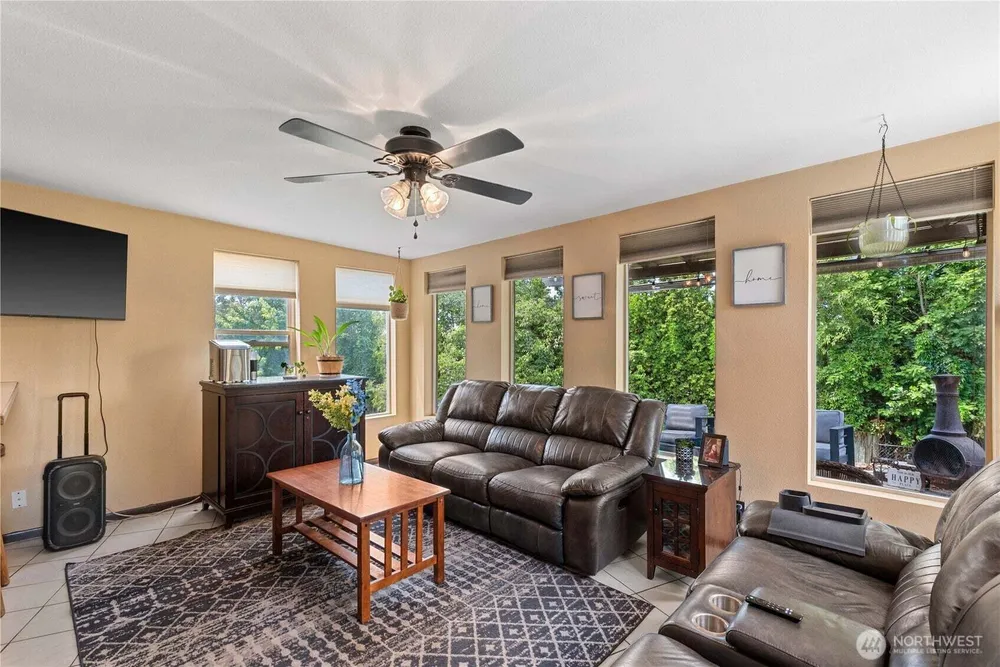 1714 N Astor Ct, East Wenatchee, WA 98802