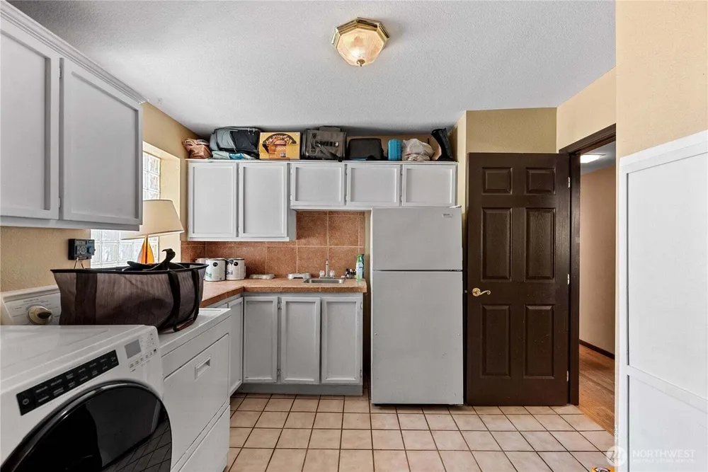 1714 N Astor Ct, East Wenatchee, WA 98802