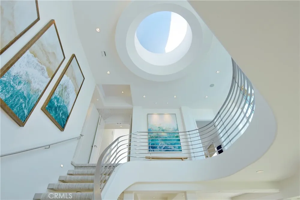 1510 E Oceanfront, Newport Beach, CA 92661