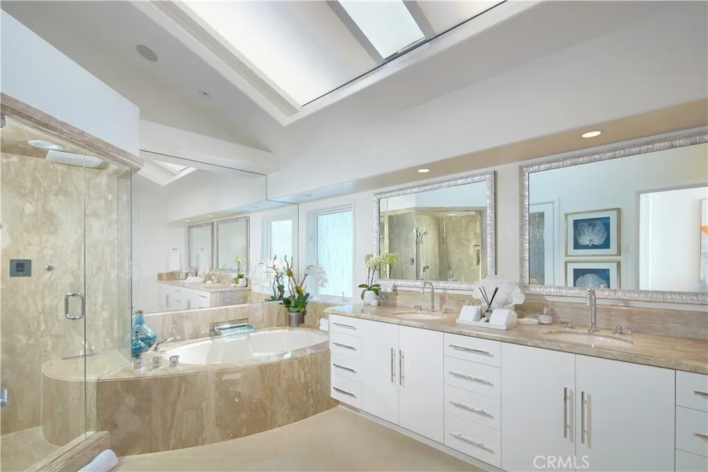 1510 E Oceanfront, Newport Beach, CA 92661