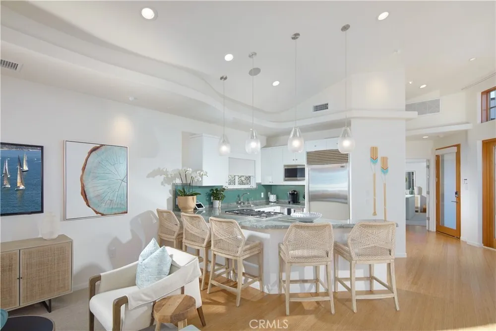1510 E Oceanfront, Newport Beach, CA 92661